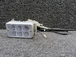 38021-104 Cirrus Vision Jet SF50 Wing Tip Landing Light Assembly RH